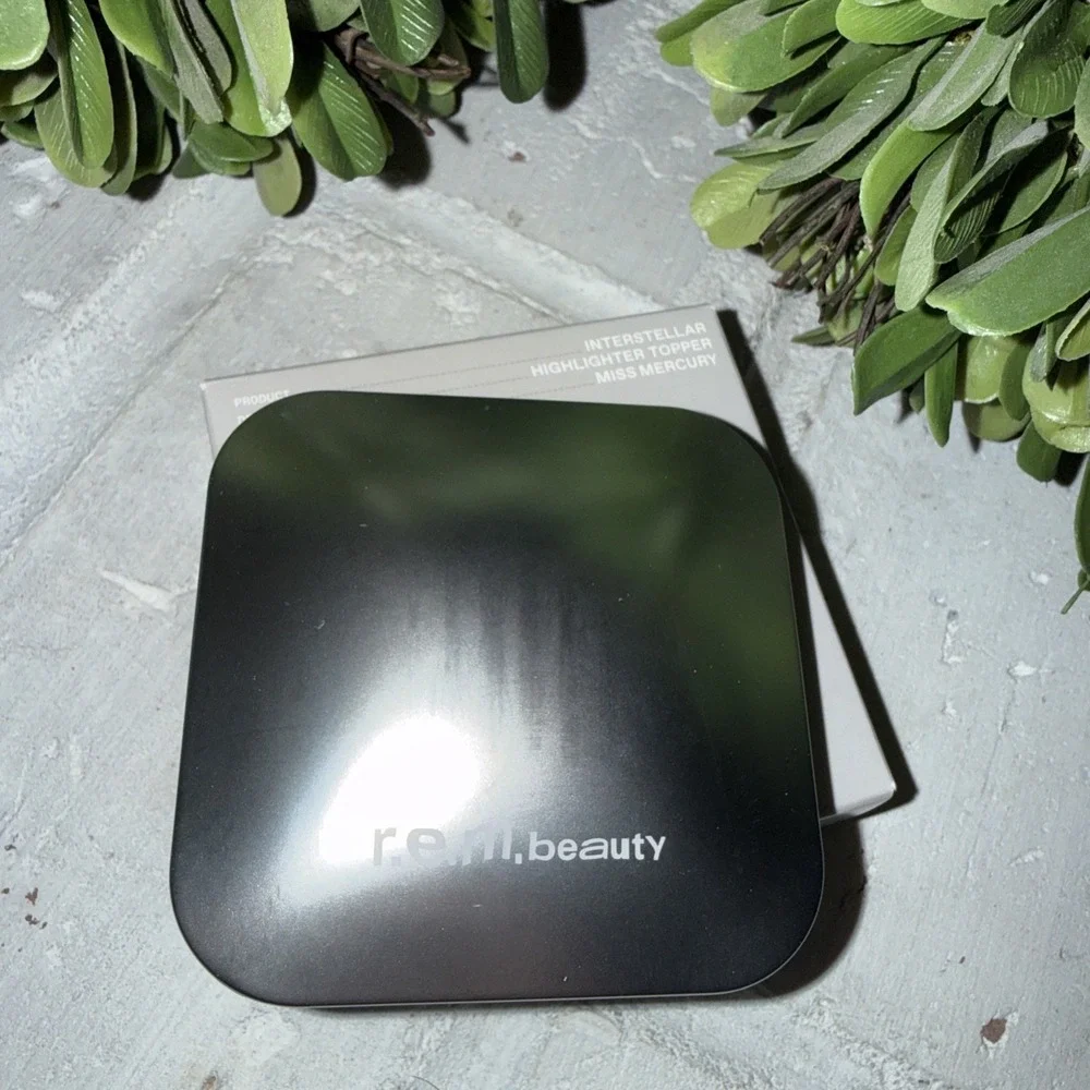 R.E.M. Beauty Interstellar Highlighter‎ Topper Miss Mercury Full Size REM NIB